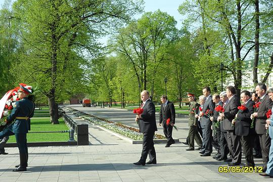 Венок от ЦК КПРФ, ДЕНЬ ПОБЕДЫ  СОВЕТСКОГО НАРОДА., nkolbasov, Одинцово, Ново-Спортивная д.6