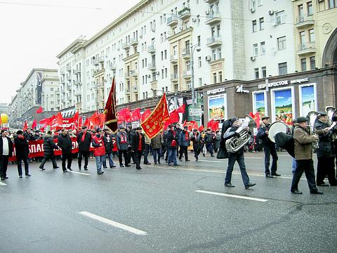 В большой колонне москвичей и коммунисты Московской области, День Октябрьской Революции., nkolbasov, Одинцово, Ново-Спортивная д.6
