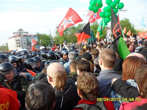 ОМОНовцы начали задержания., Социализм или смерть!, nkolbasov, Одинцово, Ново-Спортивная д.6
