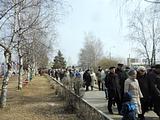 «Детей войны» погнали с площади на стадион