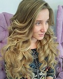 Прическа «локоны», волосы по плечи. В работе использованы накладные пряди. Стоимость 2500 руб. 