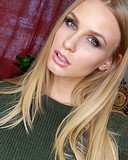 Макияж, больше подойдет для вечернего образа, с использованием пигментов, накладных ресниц (пучки). Стоимость 3000 руб. 