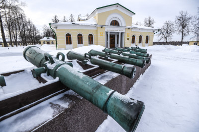 Бронзовые пушки