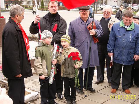 22апр10г, Ленин и Сталин - наше знамя!, nkolbasov, Одинцово, Ново-Спортивная д.6
