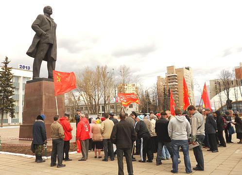 Одинцово. 21апреля2013г, Ленин и Сталин - наше знамя!, nkolbasov, Одинцово, Ново-Спортивная д.6